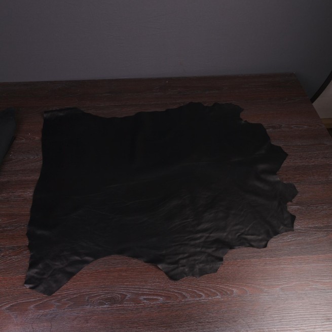 Шкіра одягова овчина КАМИЛА чорний н/глянець 0,6 Туреччина