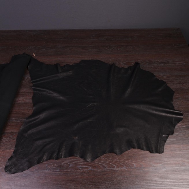 Шкіра одягова овчина PRINT Олень чорний 0,7-0,8 Туреччина