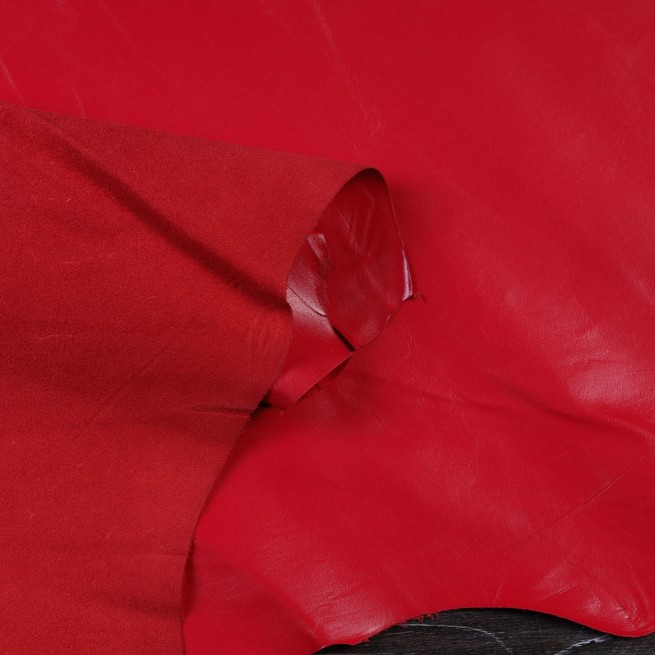 Шкірпідклад яловий червоний TRUE RED 0,4