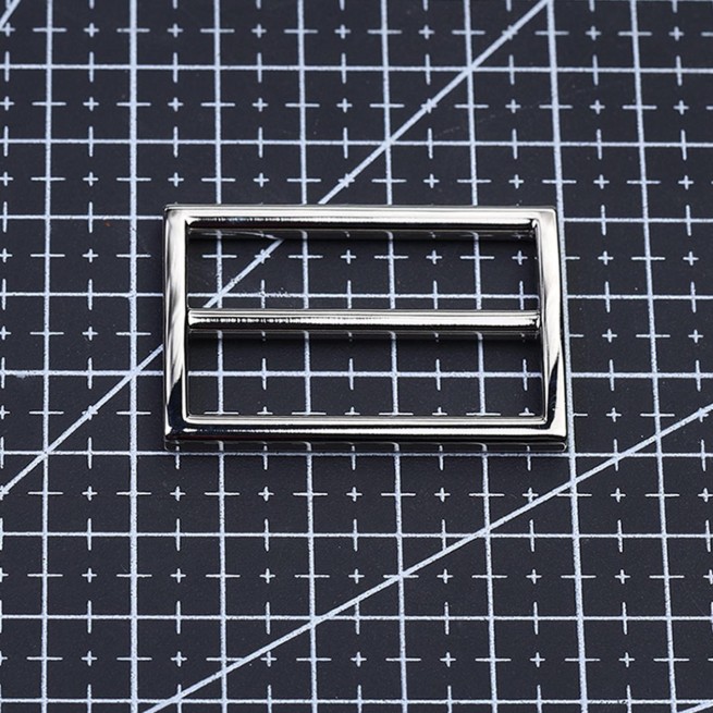 Рамка НИКЕЛЬ 40 мм тип D1685 с перегородкой