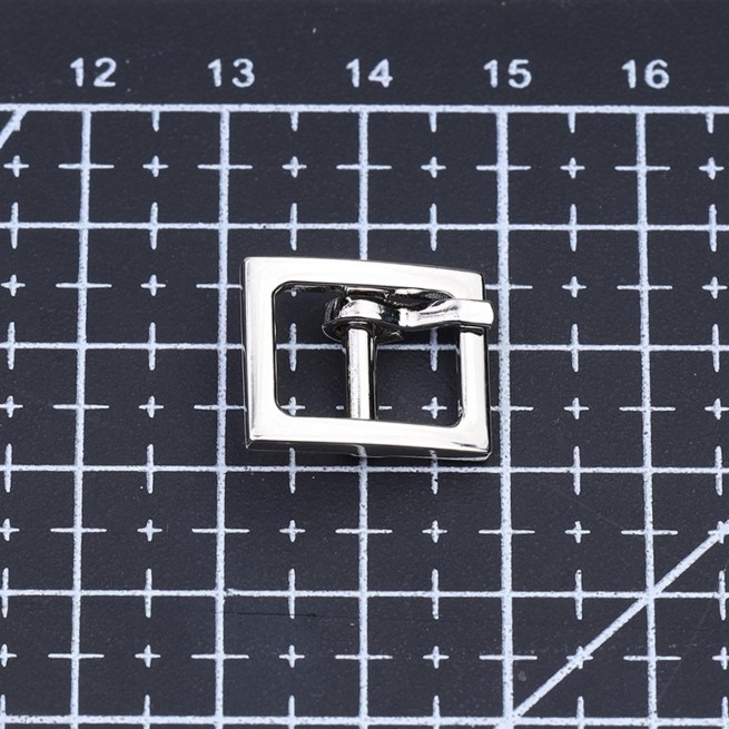 Пряжка НИКЕЛЬ 10 мм тип D1711