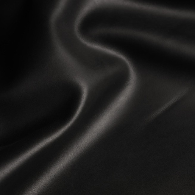 Шкіра ВРХ чорний Крейзі Хорс 1,4-1,6