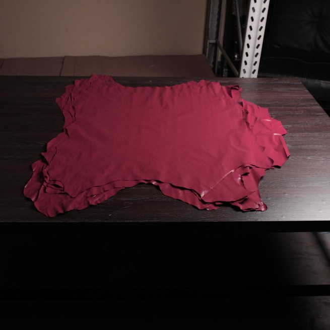 Шкірпідклад яловий малиновий CLARET RED 0,4