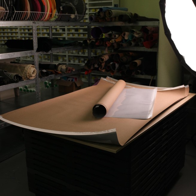 Шкіркартон самоклеючий 0.4 мм SALPA беж 150см Італія