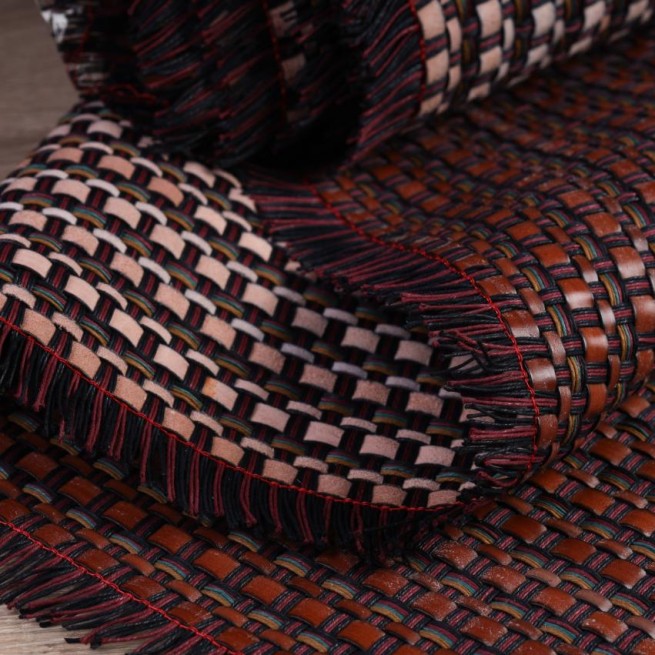 Шкіра ВРХ ПЛЕТІНКА рулонна коричневий 1,2-1,4 мм