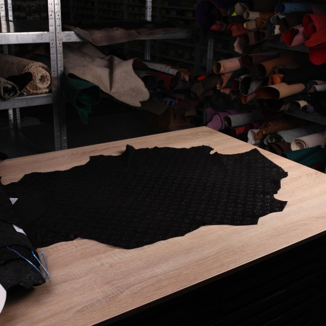 Велюр одяговий вівця чорний STAMP LV 1,0 Італія