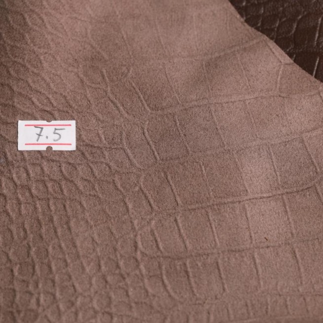 Шкіра одягова овчина STAMP CROCO коричневий PINECONE 0,6-0,7 п/глянс