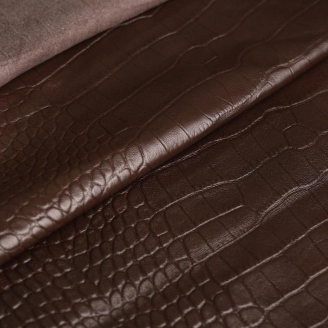Шкіра одягова овчина STAMP CROCO коричневий PINECONE 0,6-0,7 п/глянс